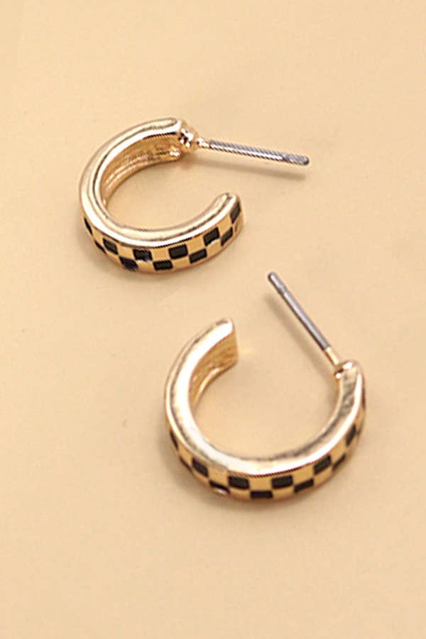 MINI CHECKER HOOP HUGGIE EARRINGS | 31E24864