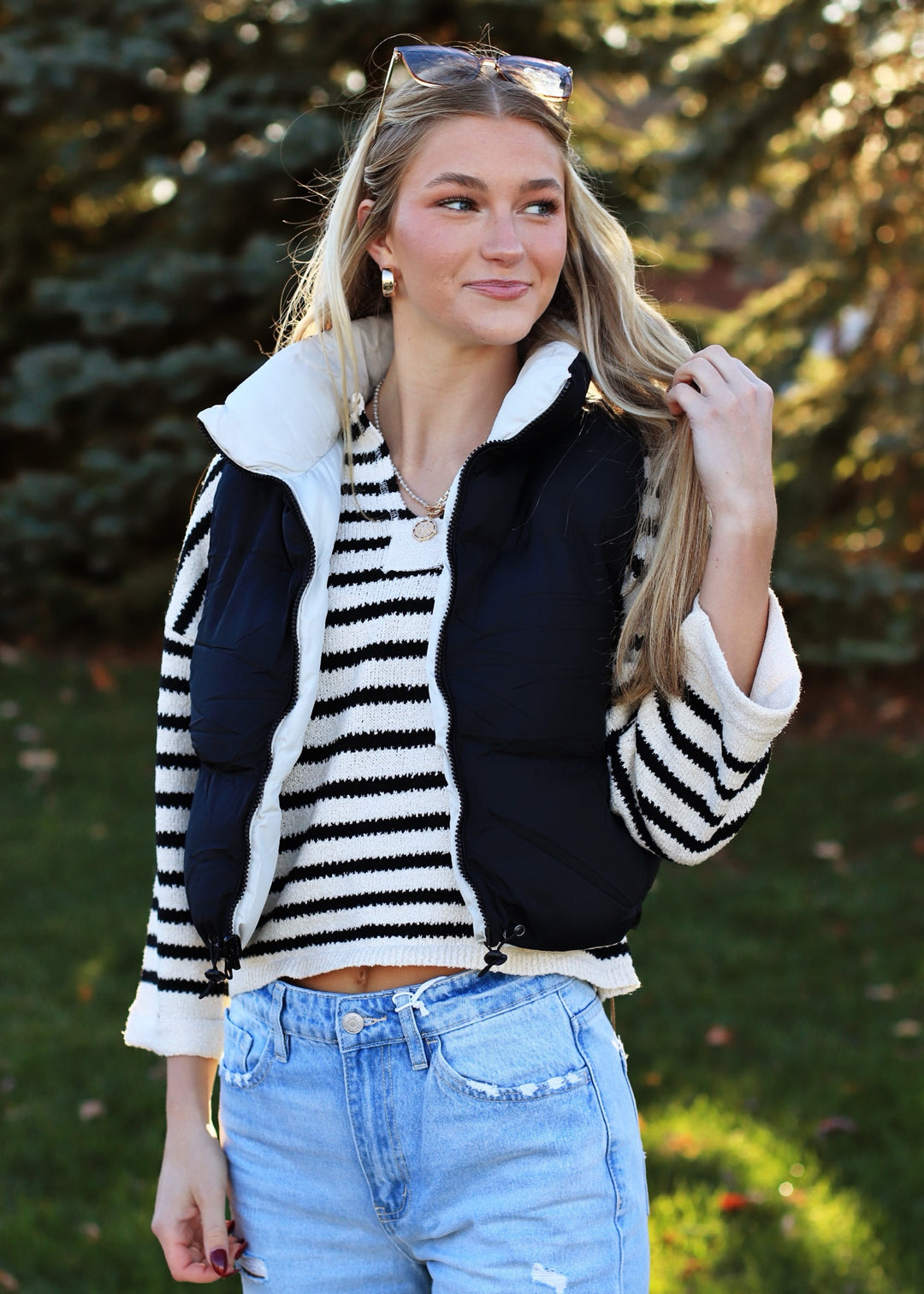 RESTOCK Patty Reversible Zip Up Cropped Puffer Vest Black/Ivory