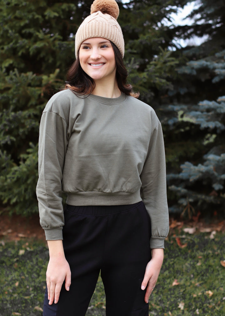 Pax Crop Sweatshirt in Olive