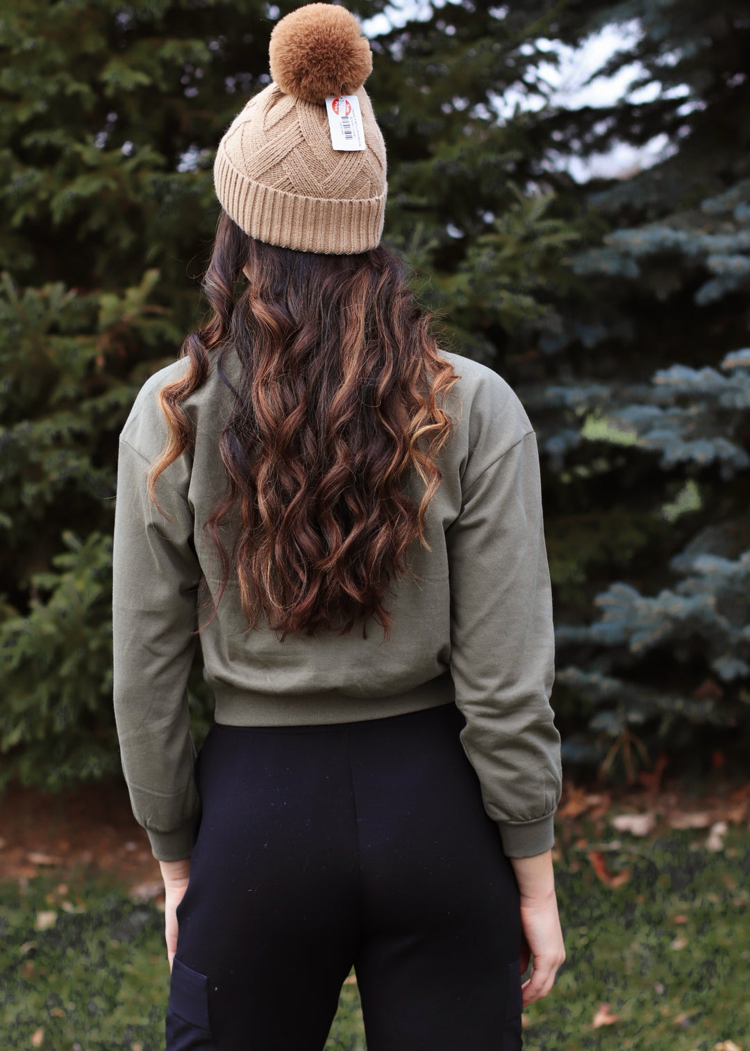 Pax Crop Sweatshirt in Olive