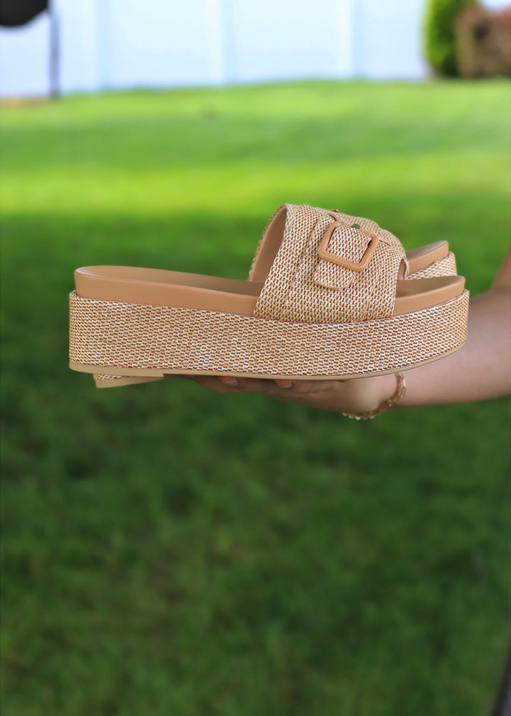 CLEARANCE FINAL SALE Raffia Platform Slides