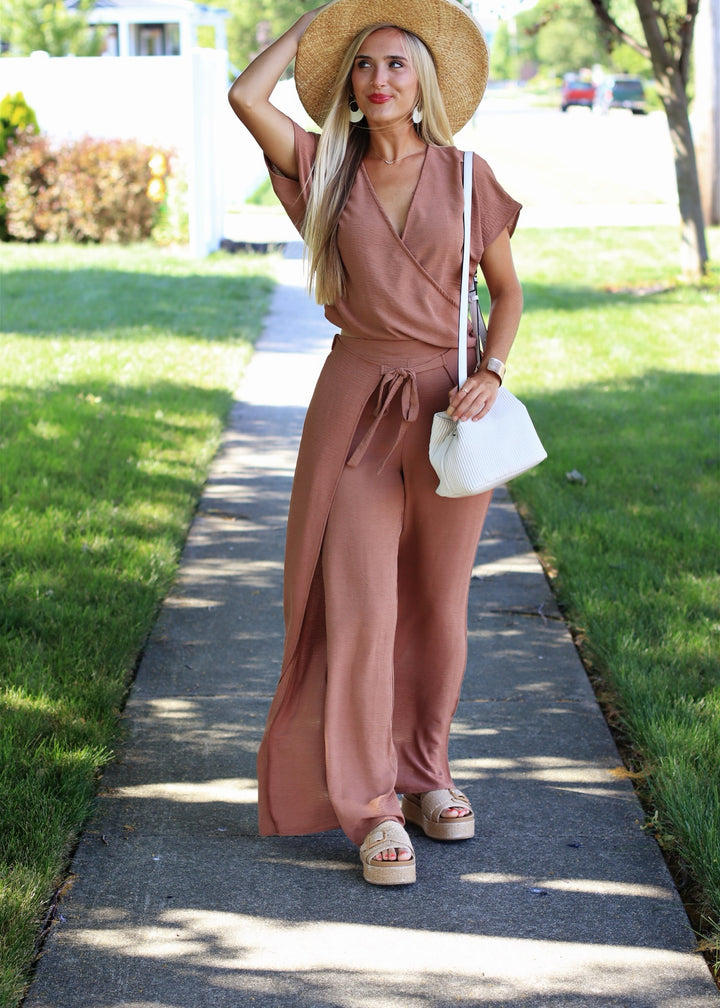 Kimono Short Sleeve Surplice Top in Brown