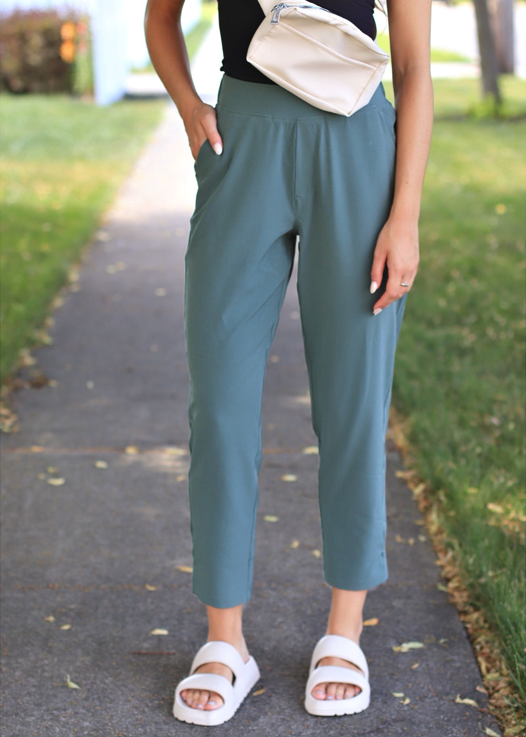 Sage Leaf Crinkle Woven Pants