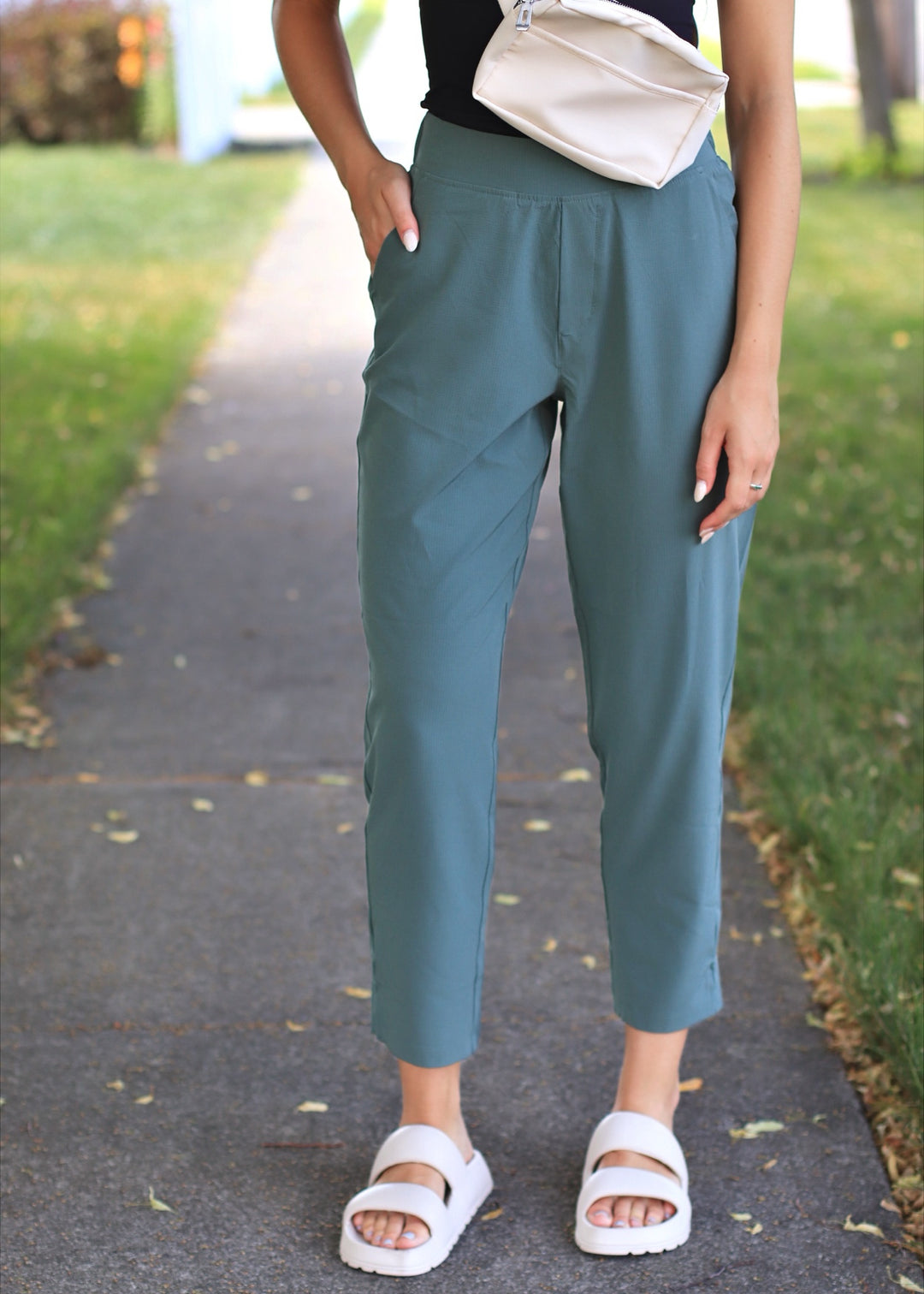 Sage Leaf Crinkle Woven Pants