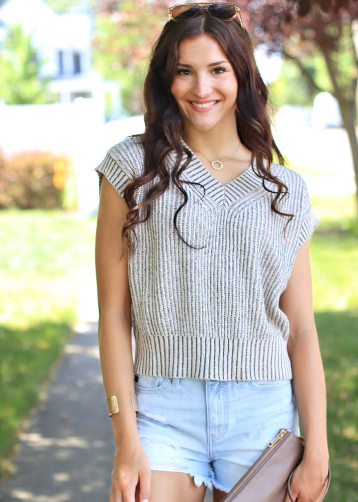 Ella Two Tone Knit Sweater Vest