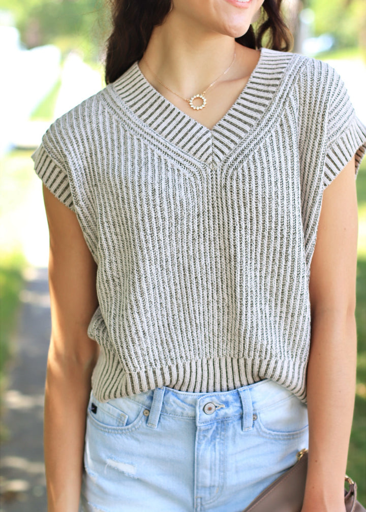 Ella Two Tone Knit Sweater Vest