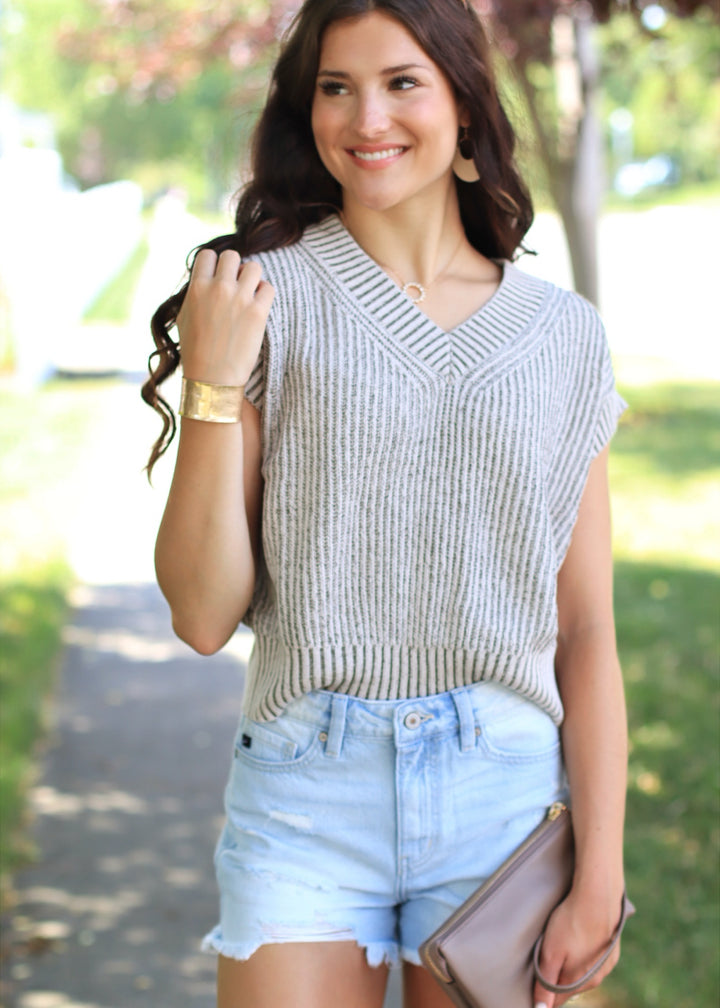 Ella Two Tone Knit Sweater Vest