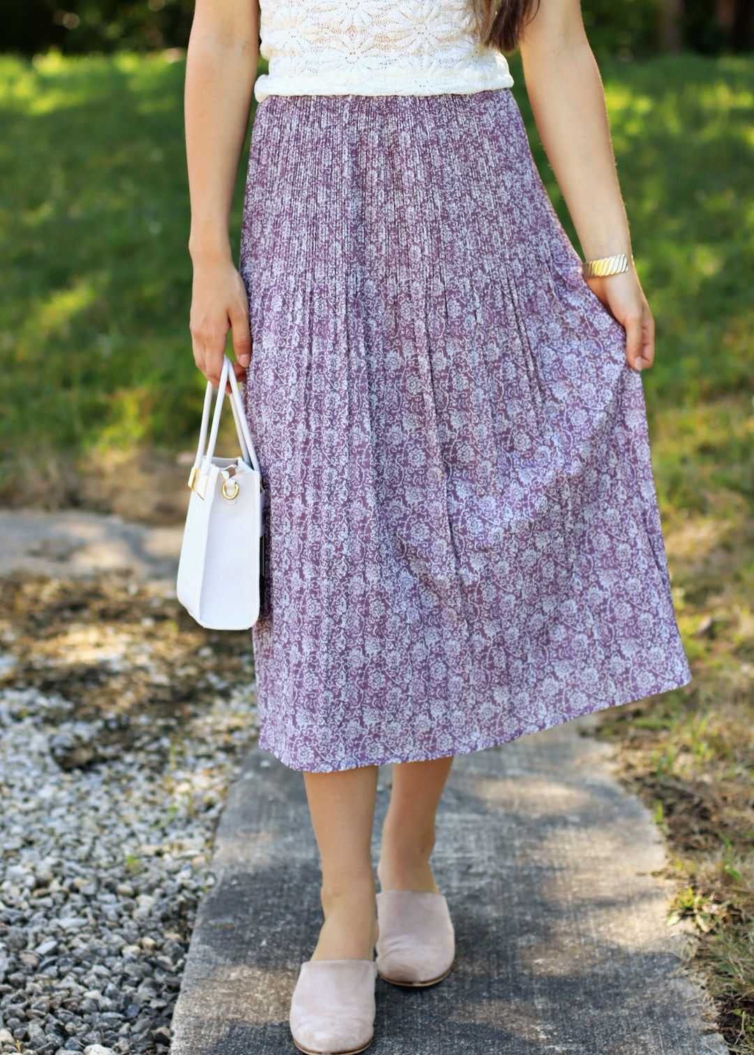 Daisy Short Sleeve Textured Flower Top