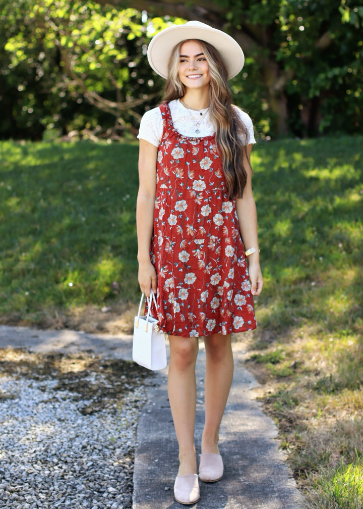 CLEARANCE FINAL SALE  The Maddie Dress in Embedded Petals