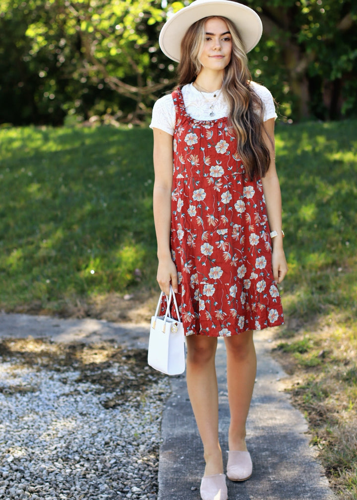 CLEARANCE FINAL SALE  The Maddie Dress in Embedded Petals