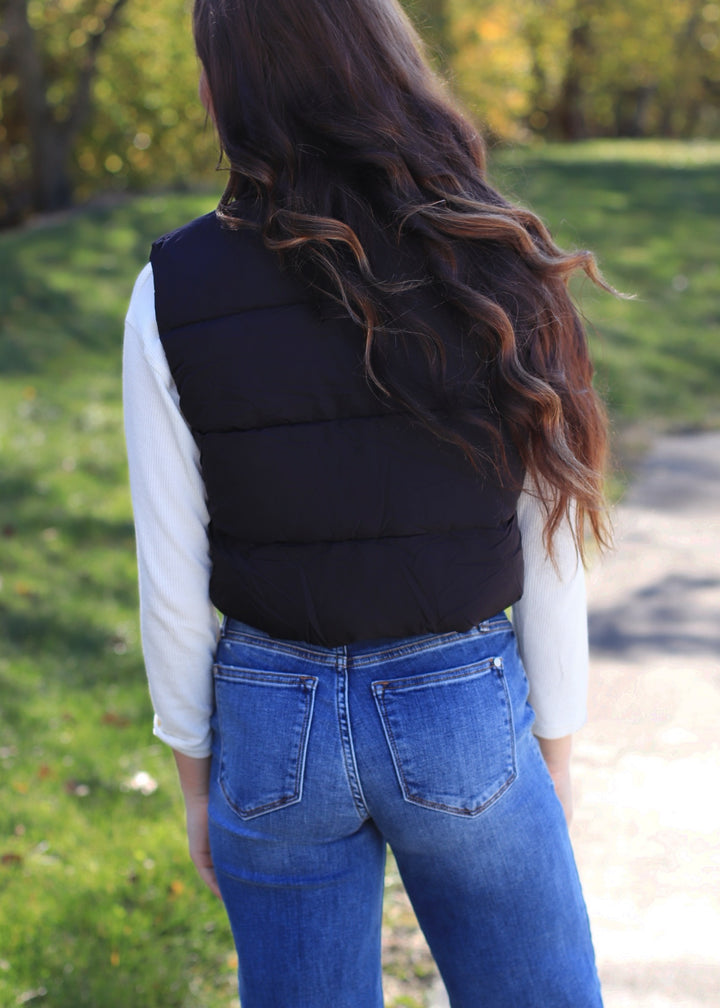 DOORBUSTER Puffer Vest in Black