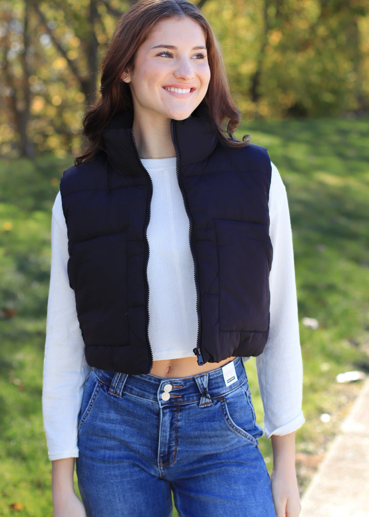 DOORBUSTER Puffer Vest in Black