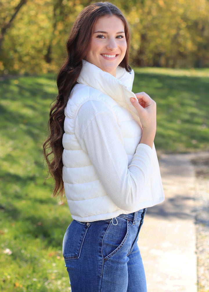 DOORBUSTER Off White Puffer Vest - High Neck