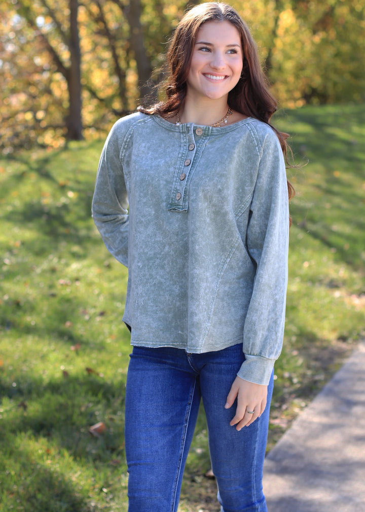 Della Washed Henley Long Sleeve Top in Olive