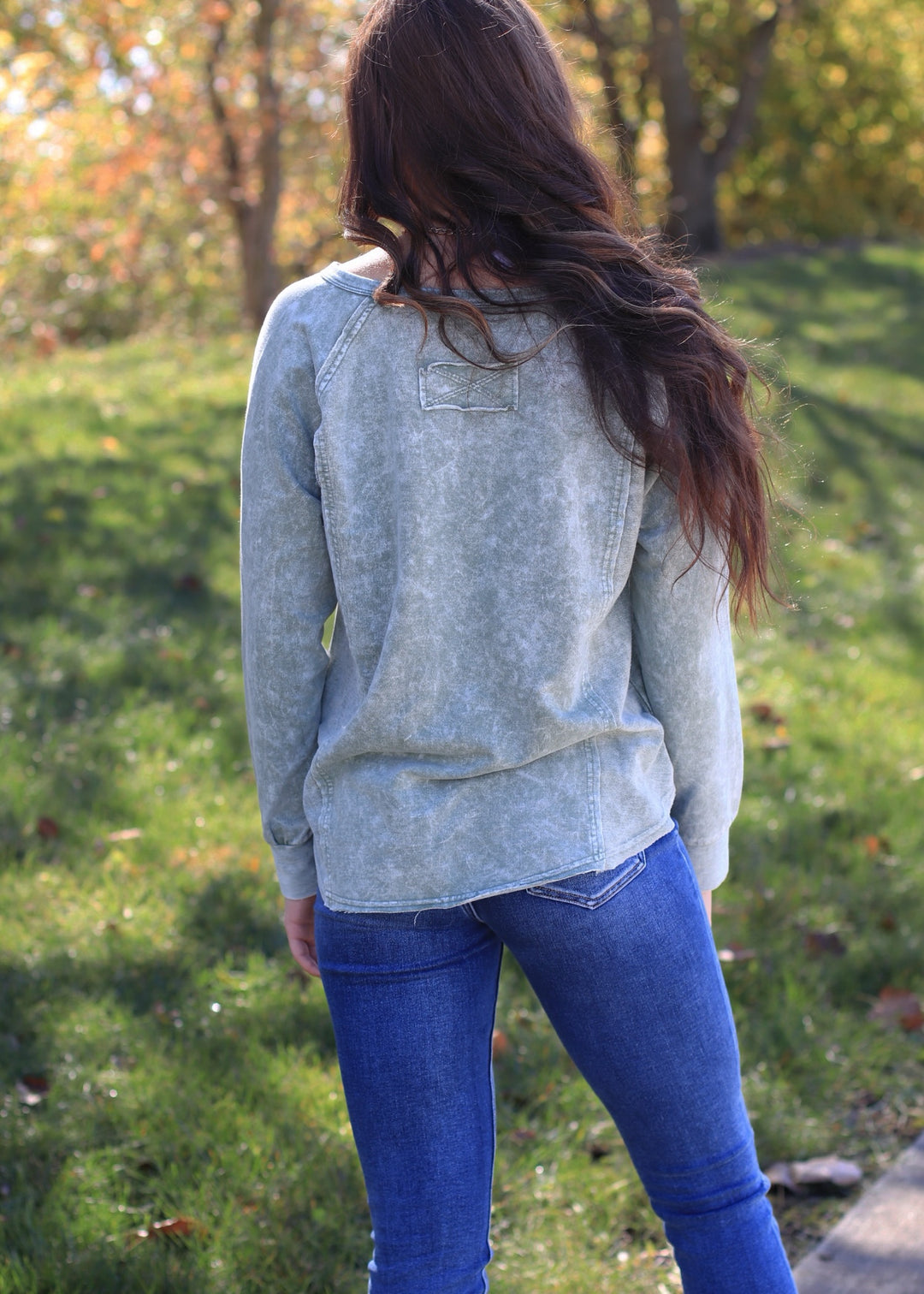 Della Washed Henley Long Sleeve Top in Olive