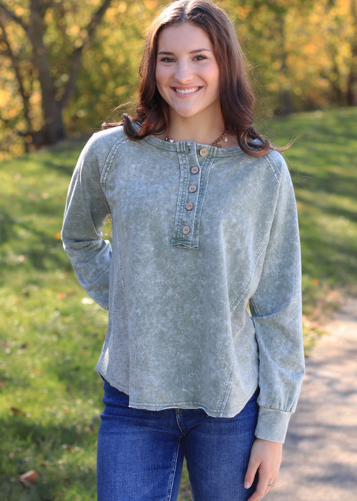 Della Washed Henley Long Sleeve Top in Olive