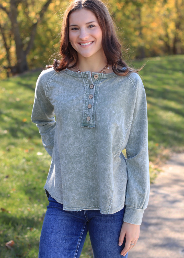 Della Washed Henley Long Sleeve Top in Olive