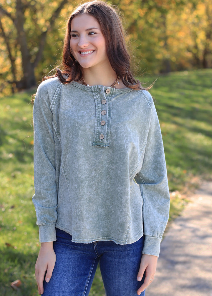 Della Washed Henley Long Sleeve Top in Olive