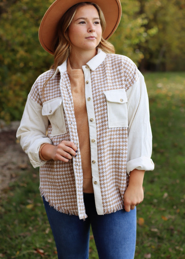 Winifred Colorblock Houndstooth Top in Khaki