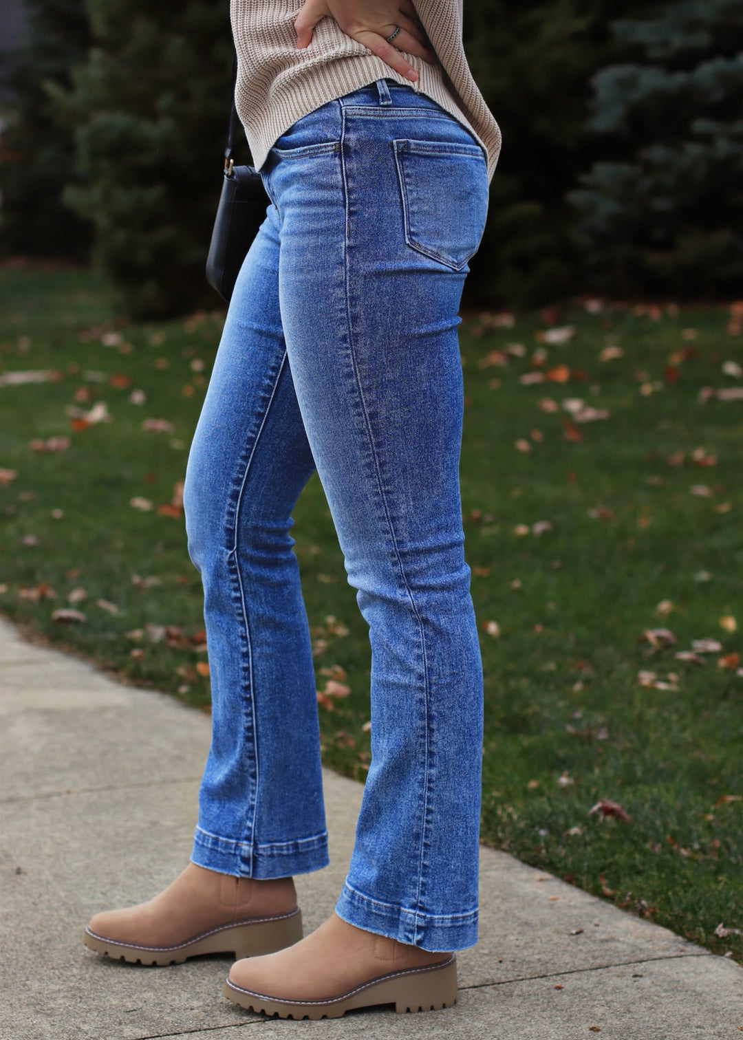 Mid Rise Seamless waistband Bootcut Denim Jeans