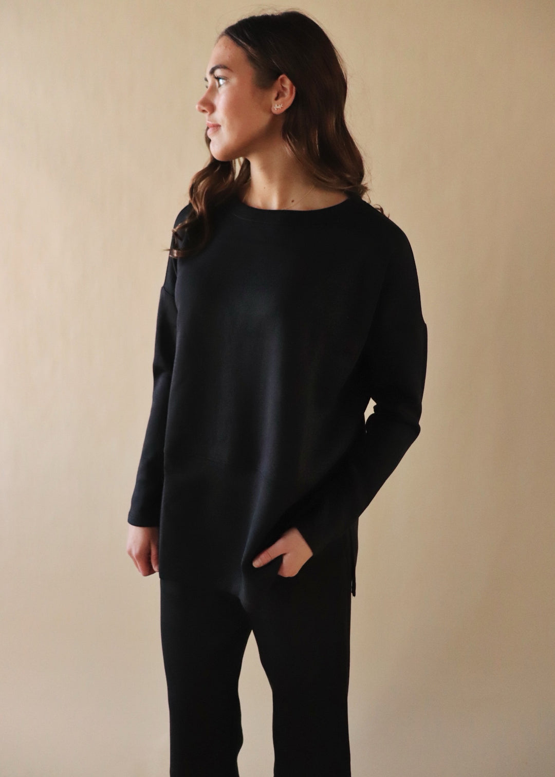 Tunic Top Travel Modal in Black