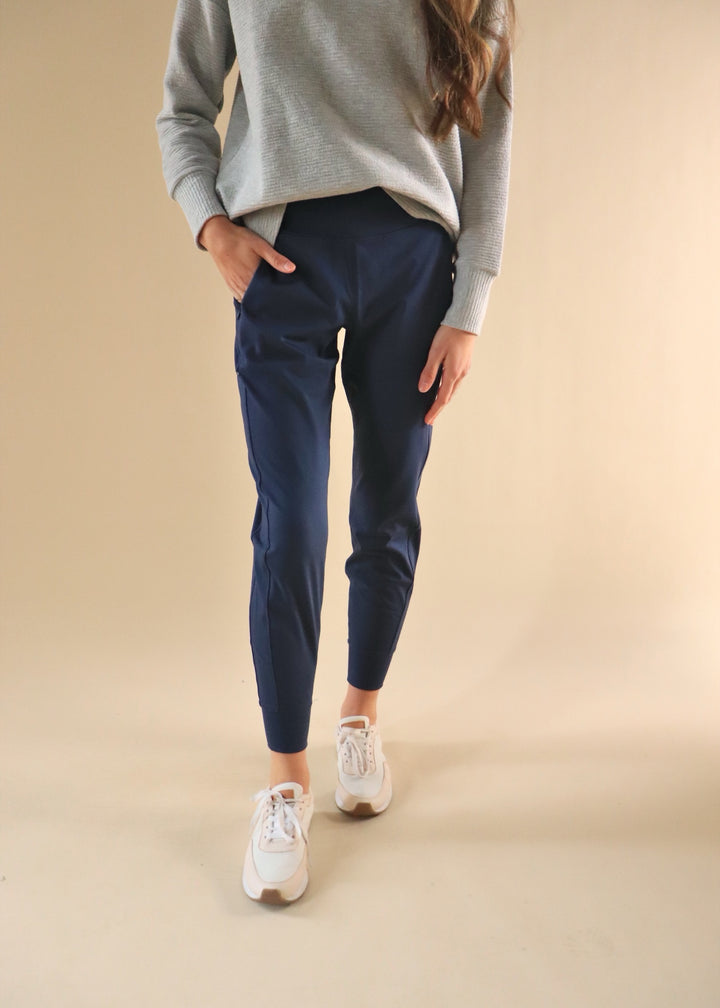 Norah Relaxed Jogger in Indigo