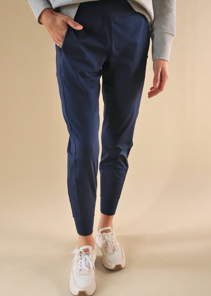 Norah Relaxed Jogger in Indigo