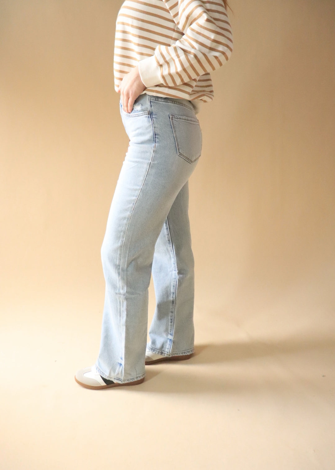 Congenial 90s Vintage Super High Rise Flare Denim