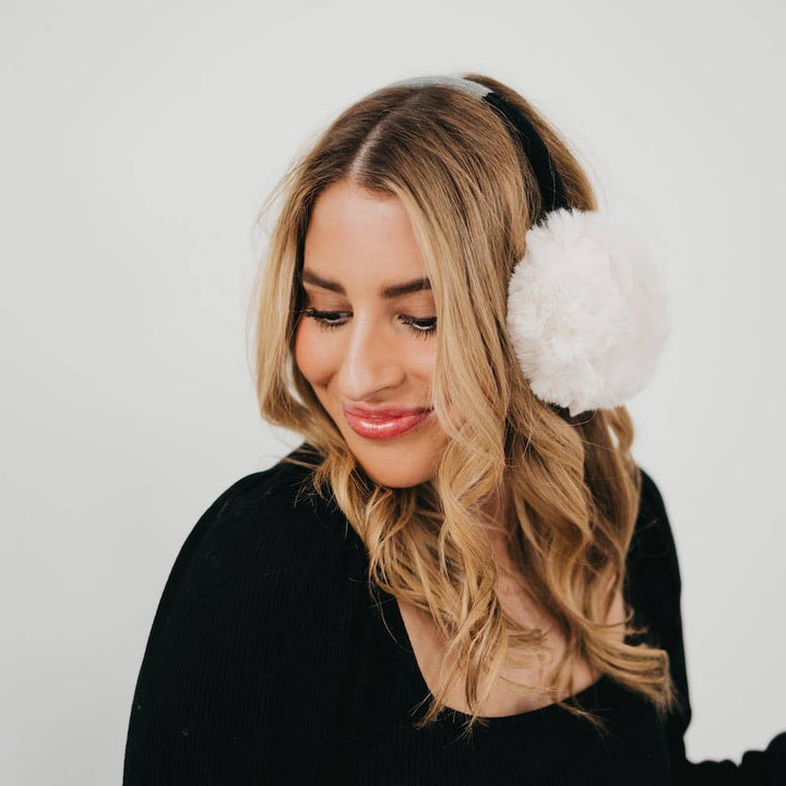 CLEARANCE FINAL SALE In The City Earmuffs: Black