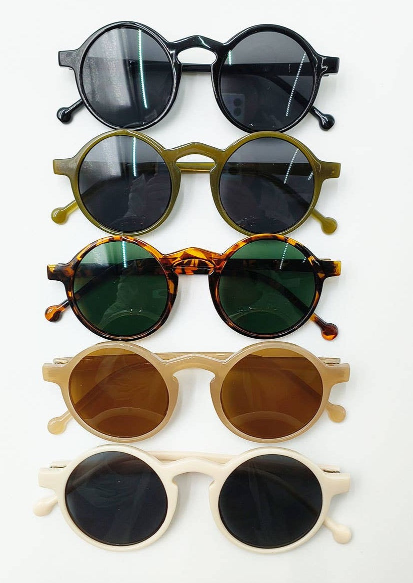 Round Frame Tinted Lens Sunglasses